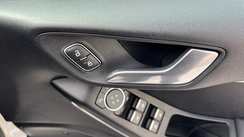 Ford Fiesta 1.0 EcoBoost Hybrid mHEV 125 Vignale Edition 5dr Petrol Hatchback